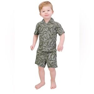 Boys DKNY matching set green leaves